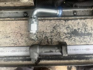 自社製品のフランジアダプターを使用