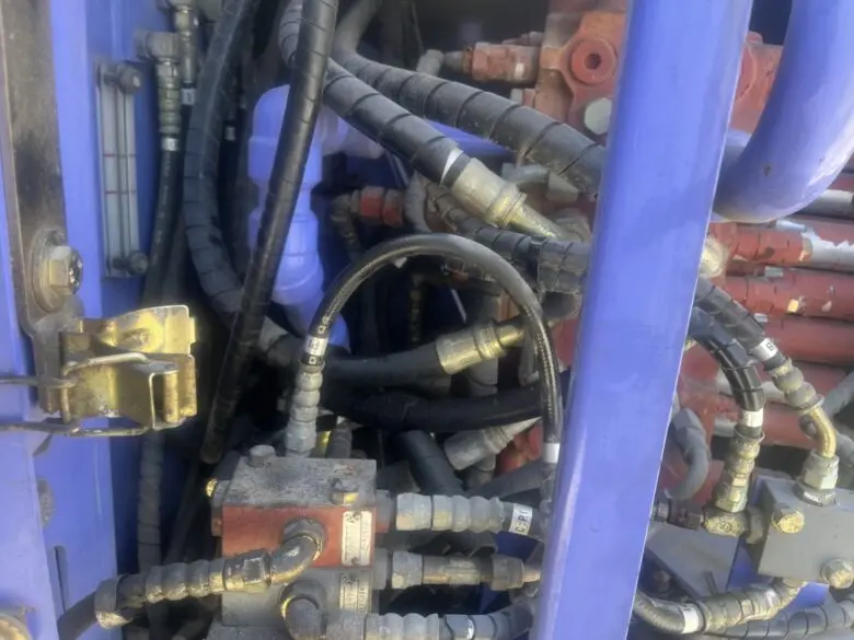 ZX75URT【ポンプ～コンバル間ホース交換】 | 油圧ホースの