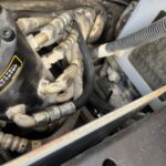 重機内部のホース